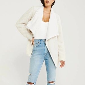 Never worn Abercrombie & Fitch Sherpa Cardigan